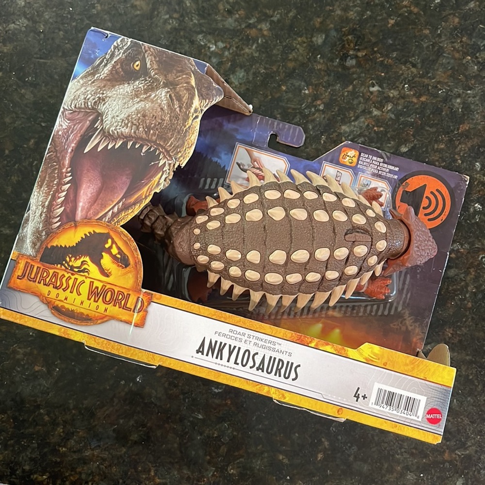 2022 Jurassic World Dominion Ankylosaurus Dinosaur Figure ROAR STRIKERS